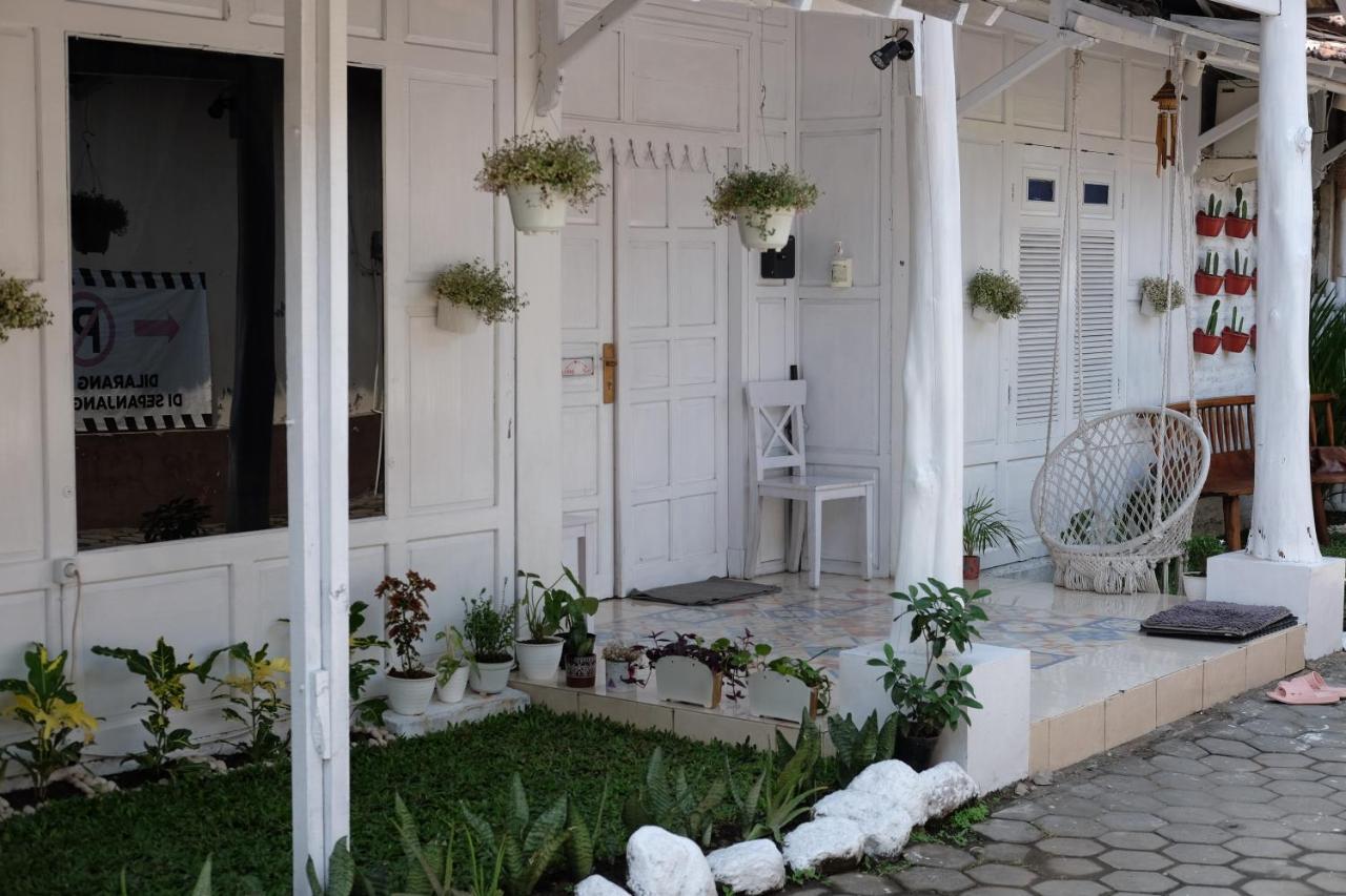 Roemah Renjana Yogyakarta Exterior foto